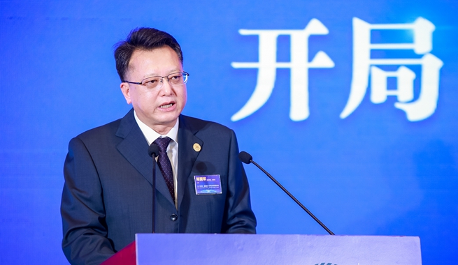 上海證券報(bào)社黨委書記、董事長(zhǎng)陳國(guó)軍致辭