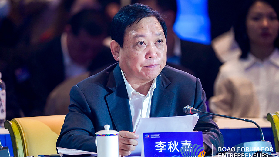 汾酒李秋喜：強(qiáng)起來(lái)，是每一個(gè)中國(guó)企業(yè)的責(zé)任和使命