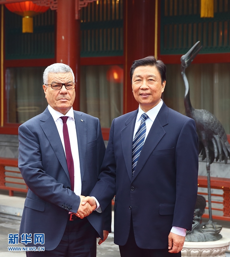 4月6日，國家副主席李源潮在北京會見由總書記薩伊達(dá)尼率領(lǐng)的阿爾及利亞民族解放陣線黨代表團(tuán)。 新華社記者 丁海濤 攝