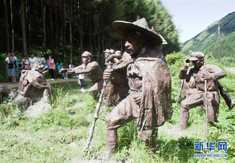 （壯麗70年·奮斗新時(shí)代——記者再走長(zhǎng)征路·圖文互動(dòng)）（1）追憶紅色經(jīng)典——《清平樂·六盤山》的誕生