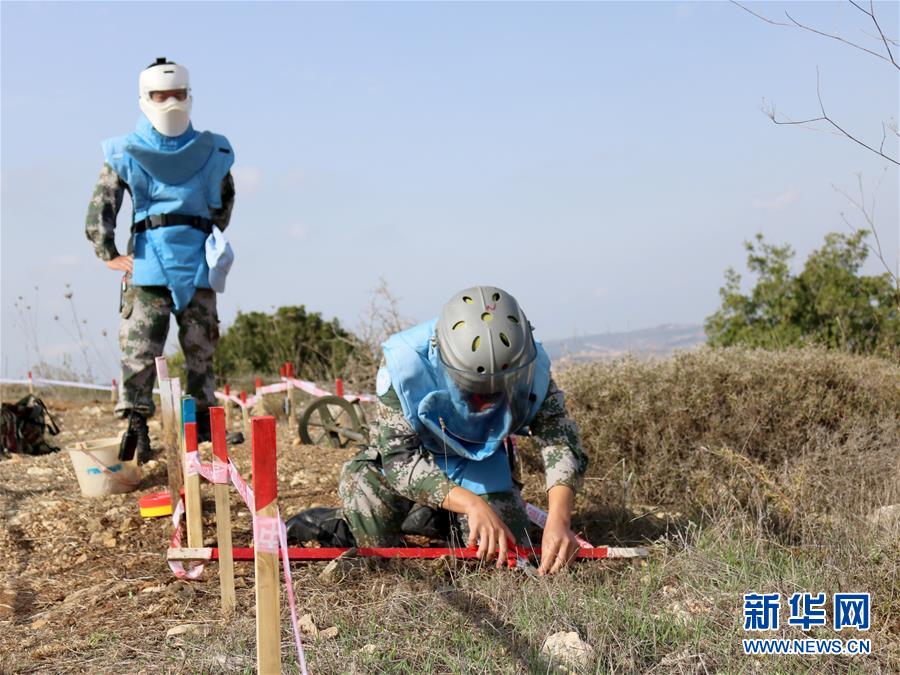 （新華全媒頭條·圖文互動）（12）沿著中國特色強軍之路闊步前進——黨中央、中央軍委領導推進國防和軍隊建設70年紀實
