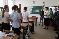 劉延東：希望匈中雙語學校培養(yǎng)更多中匈友誼的使者
