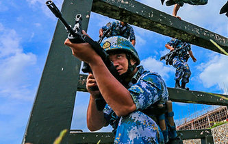 海軍陸戰(zhàn)隊(duì)特種障礙訓(xùn)練，敢來嗎？