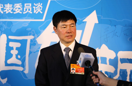 “我們要進(jìn)行自貿(mào)區(qū)的體制機(jī)制的創(chuàng)新，也就是先行先試的一些實(shí)驗(yàn)。”