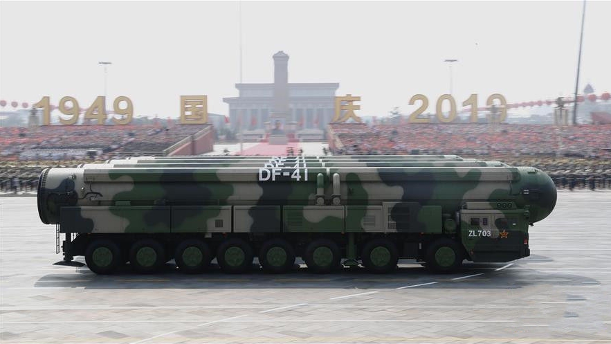 300秒回顧國慶70周年大閱兵！東風-41、殲-20震撼亮相