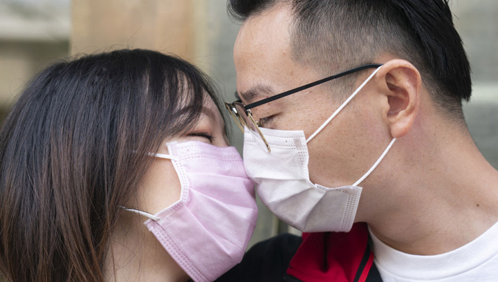武漢新婚夫妻：經(jīng)此一疫，更懂家的分量