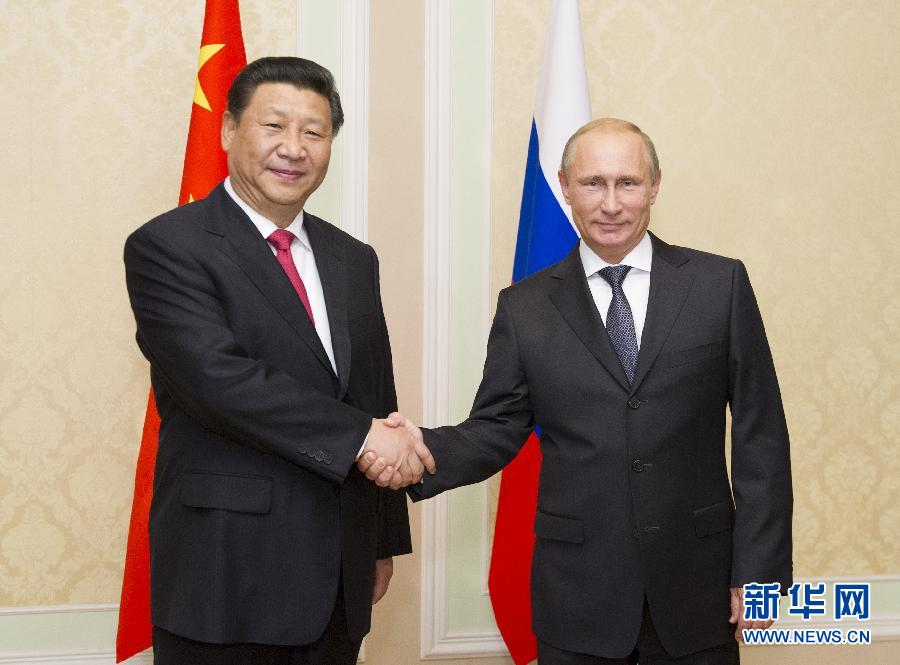9月11日，中國國家主席習(xí)近平在塔吉克斯坦首都杜尚別會(huì)見俄羅斯總統(tǒng)普京。 新華社記者 黃敬文 攝 