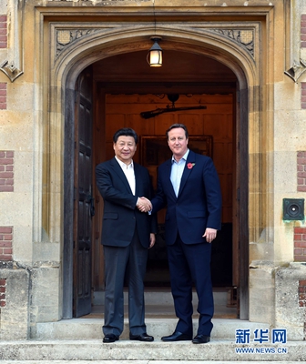 10月22日，國家主席習(xí)近平在契克斯首相鄉(xiāng)間別墅同英國首相卡梅倫再次會(huì)晤。 新華社記者 饒愛民 攝